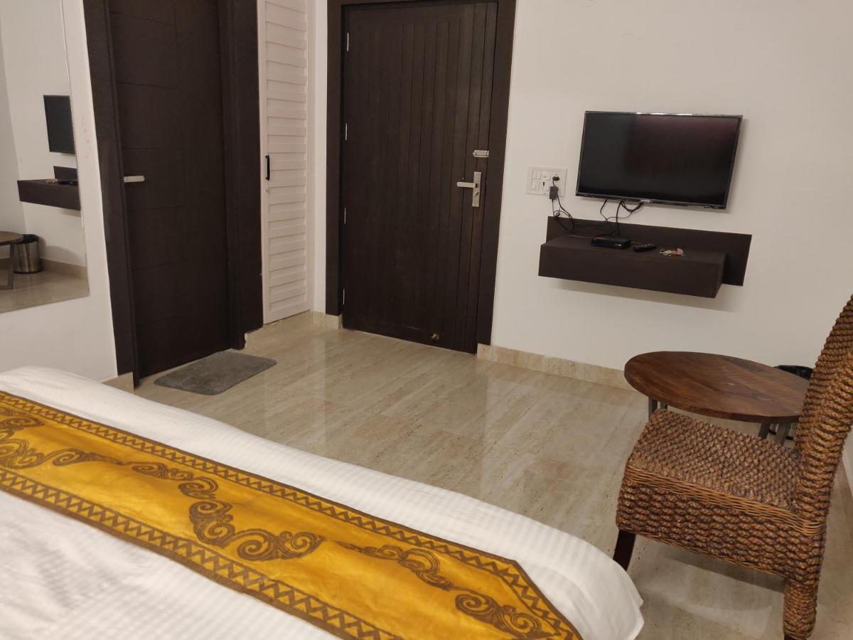 Aakritii Hotels Gurgaon Exterior photo