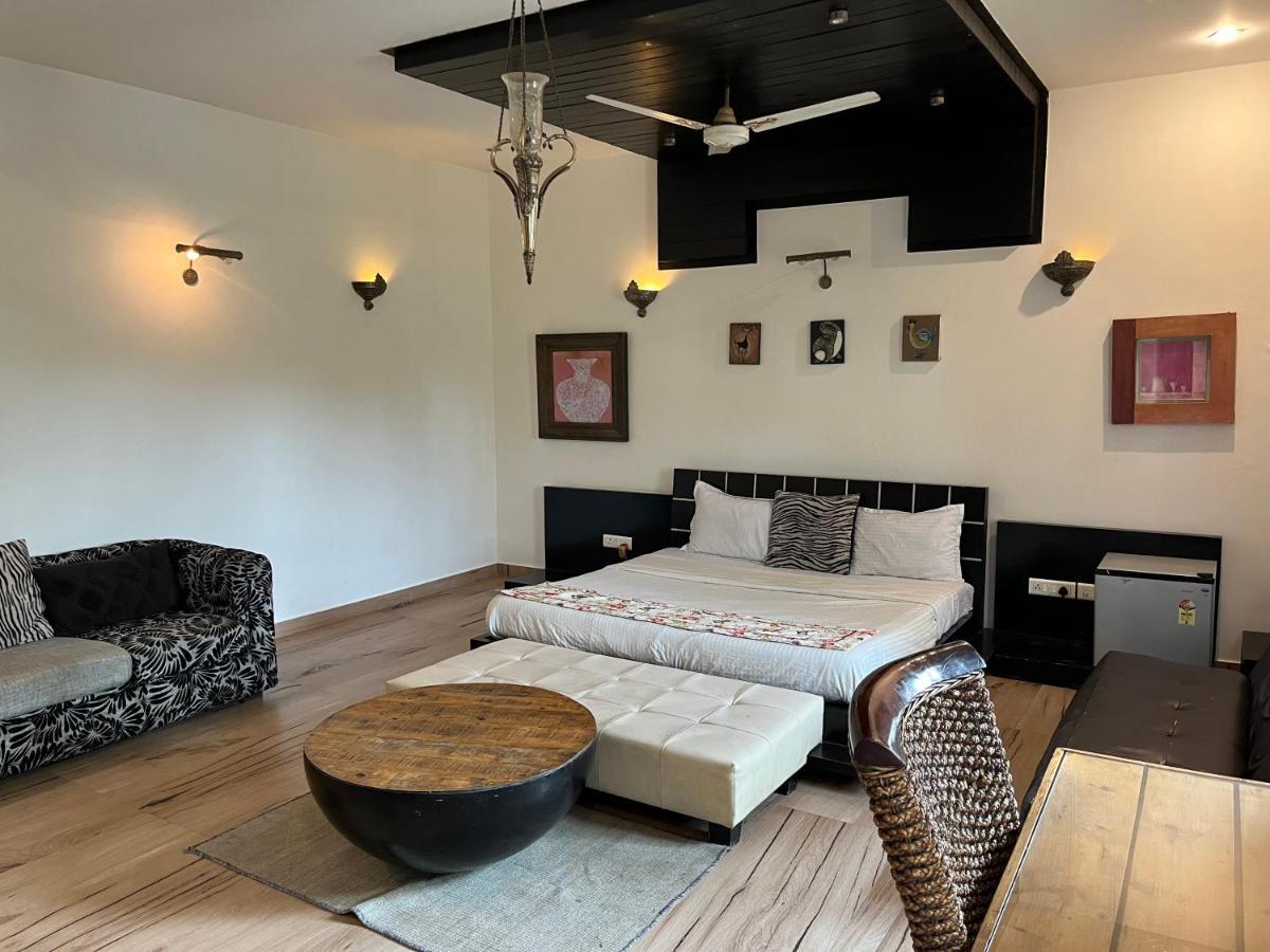 Aakritii Hotels Gurgaon Exterior photo